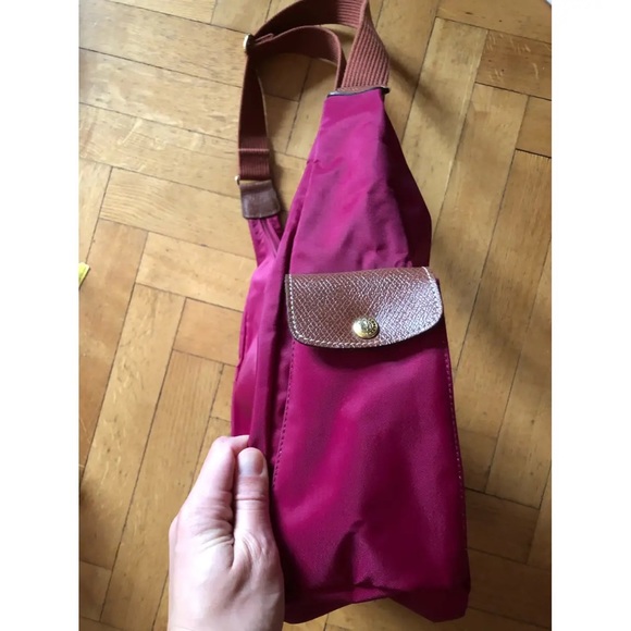 Longchamp NYLON HOBO BOWLING BAG - Picture 4 of 7